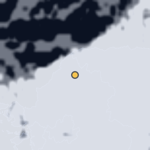 연천 재인폭포 주차장 주변 약 150km의 01:08 위성 구름 - 흰색이 구름, 가운데 노란 점이 관측지